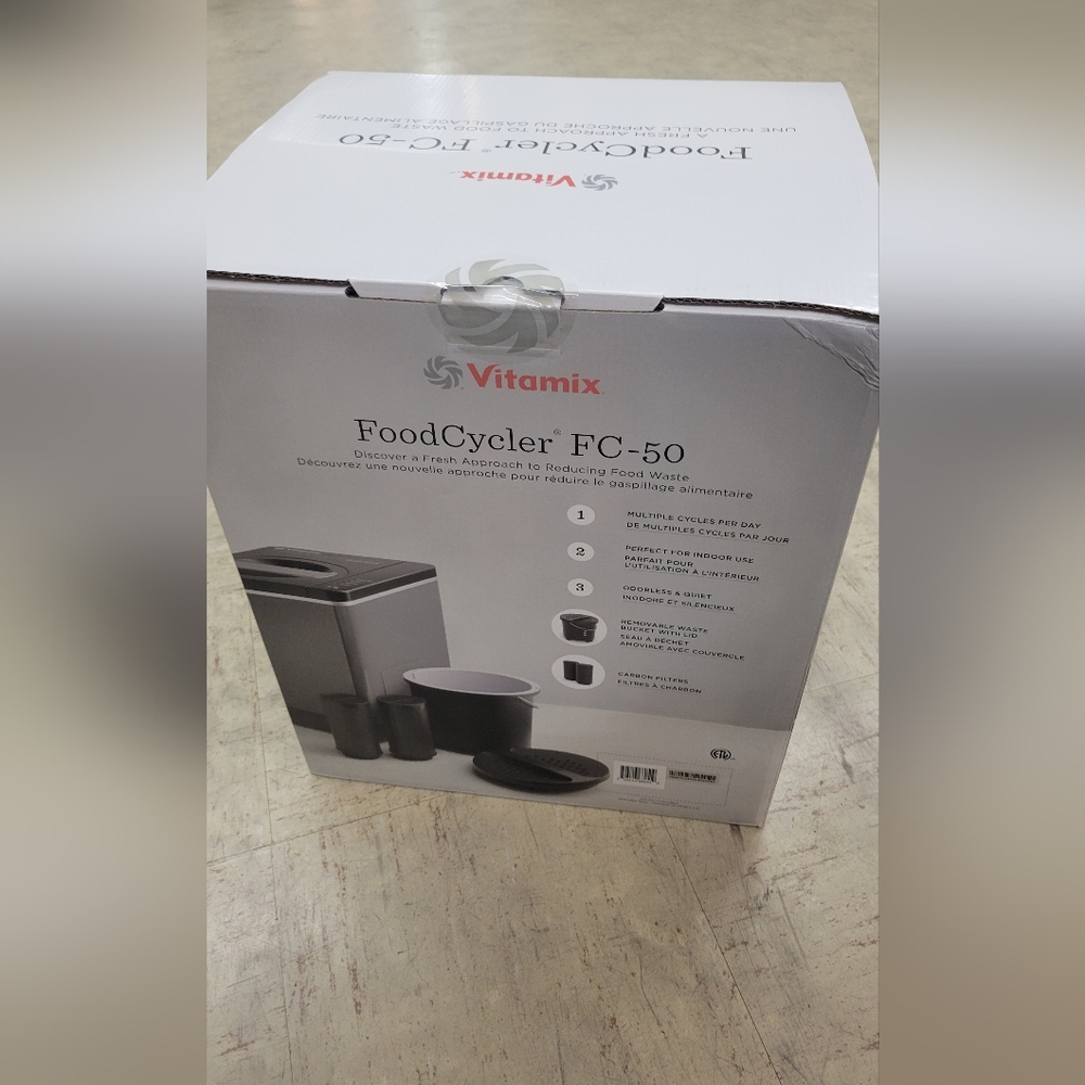 Vitamix FC-50 - Convenient Home Food Processor and Recycler - Kitchen Countertop - Picture 3 of 5
